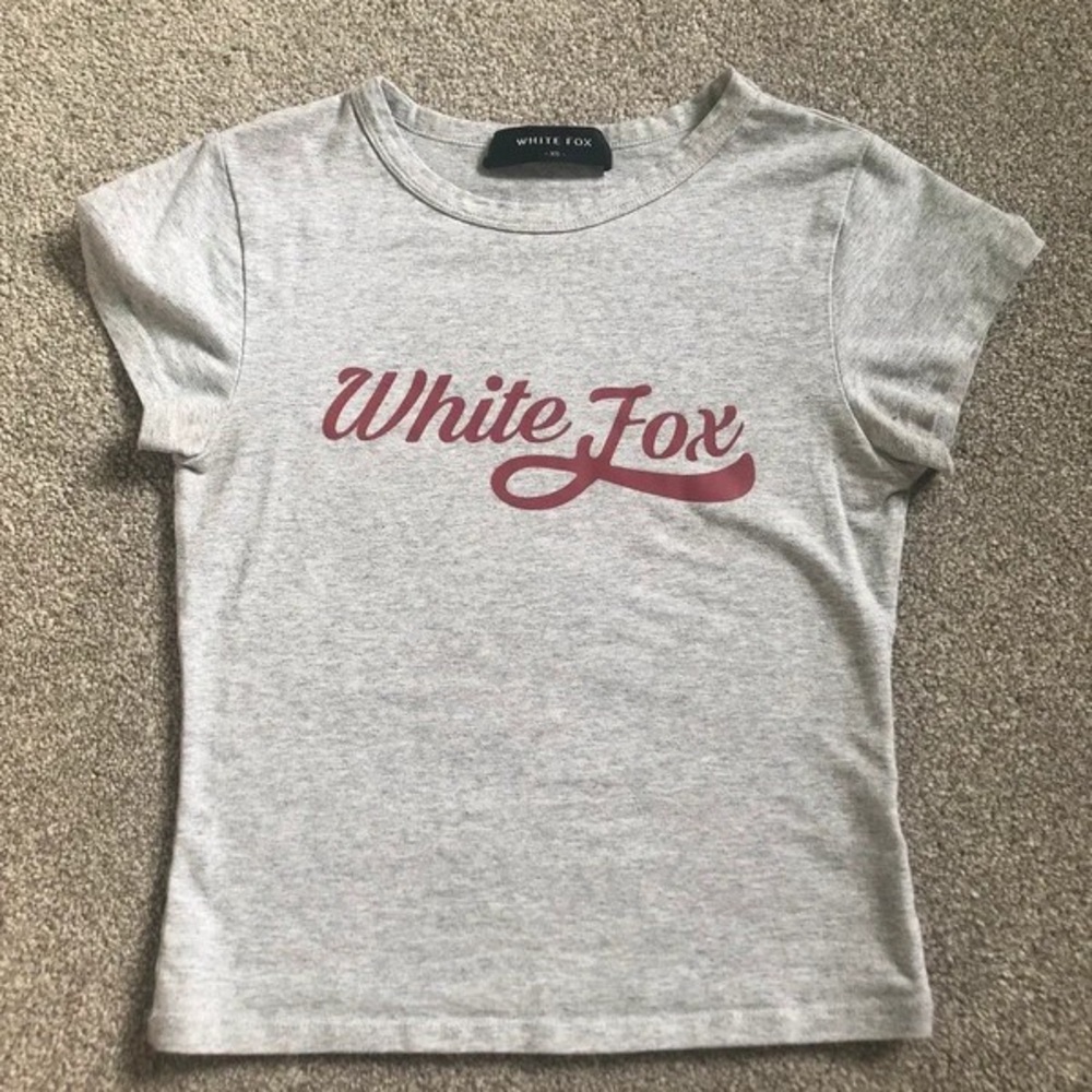 Lulu's Heather Gray Tee with Maroon Script